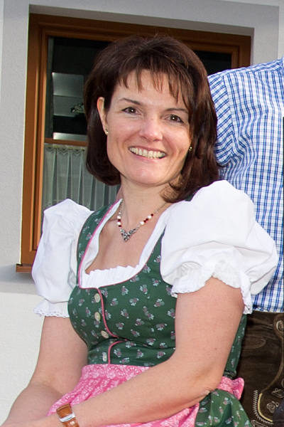 Renate Fischbacher · Bauernhofurlaub mit Halbpension am Marchlhof in Untertauern, Salzburger Land Renate Fischbacher · Bauernhofurlaub mit Halbpension am Marchlhof in Untertauern, Salzburger Land